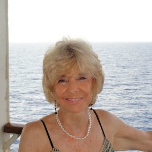 Meet your Posher, Carol